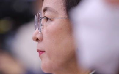 추미애 '신천지 압수수색 지시' 월권 논란에 "무익한 논쟁"