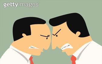 “비싼값엔 안 산다” vs “적극 매수로 분위기 전환 앞장서야”…채안펀드 운용 놓고 갈등