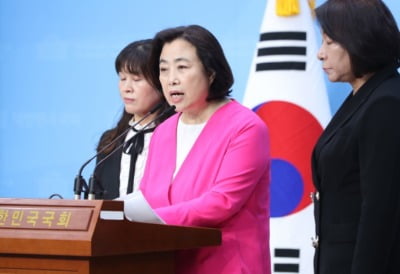 박순자 "여성 비하한 김남국, 후보직 사퇴하라"…김남국 "수행 비서 폭로 덮기 위한 물타기"