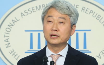 '통합당 송파병 후보' 김근식 "당 미래 보이지 않아...대한민국 앞날도 깜깜"