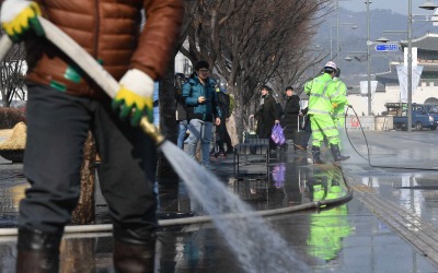 지난해 가장 많이 늘어난 직업은 환경미화원