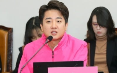 이준석 "사전 투표조작설, 보수 전체에 먹칠하는 행동" [인터뷰]