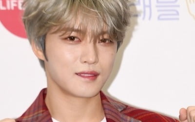 [이슈+] 김재중, 해도 해도 너무한 만우절 농담…코로나19로 장난칠 때인가