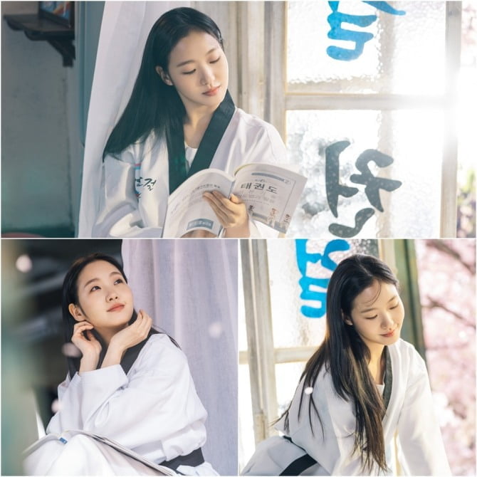 ‘더 킹-영원의 군주’ 김고은, 벚꽃 아래 청순한 태권소녀