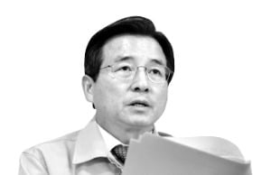 김용범 "구박 받은 국내 제조업…코로나 극복 도운 숨은 영웅들"