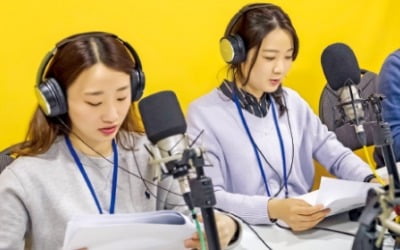 KCC, 사랑의 열매 성금 릴레이…시각장애·다문화 가정 아동 위해 오디오북 제작