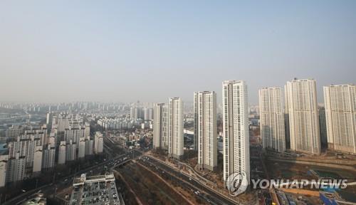 서울 아파트값 9개월 만에 하락 전환…코로나발 약세 본격화된다
