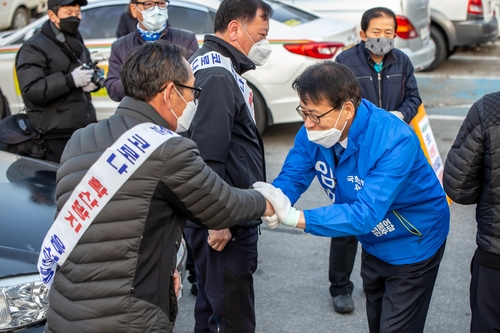 [총선 D-13] 검·경 출신 맞붙은 충북 중부3군 '조용한 선거전'