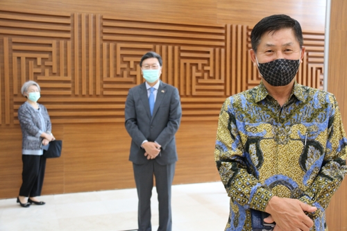 인도네시아 '재외 선거' 돌입…마스크 쓴 교민들 줄줄이 투표
