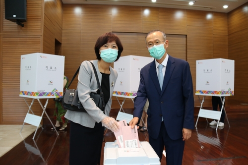 인도네시아 '재외 선거' 돌입…마스크 쓴 교민들 줄줄이 투표