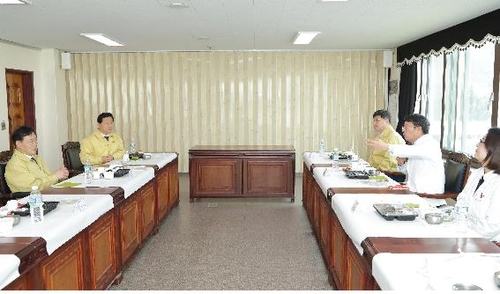 김오수 법무차관, 공주 치료감호소 찾아 코로나19 대응상황 점검