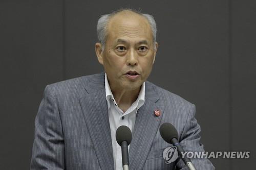 일본 前후생상 "실제 감염자는 한 자릿수 차이 나지 않겠냐"