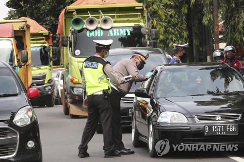 인도네시아 코로나19 사망 306명…조코위 "인내심 가져야"