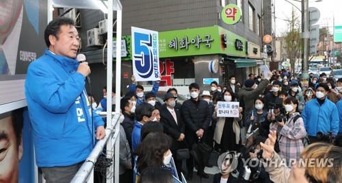 마지막 휴일, 수도권 대회전…민주 '굳히기' vs 통합당 '뒤집기'