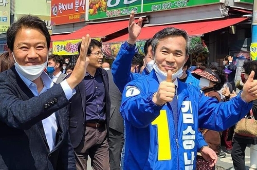 [화제의 당선인] 족발집 사장 김승남, 현역 누르고 재기 성공