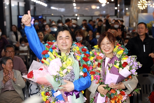 [당선인 인터뷰] 김종민 "경제와 민생 꼭 살려내겠다"