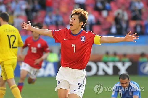 박지성, AFC 전문가·팬 선정 '아시아 월드컵 영웅' 1위