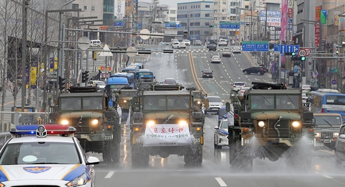 [사진톡톡] 코로나 물리치는 코로나버스터즈!