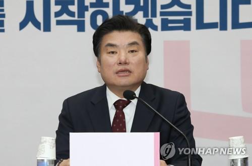 원유철 "아직 교섭단체 논의할 상황 아냐…통합당 수습부터"