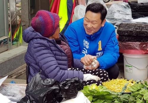 낙선 '노무현 전 대통령 사위' 곽상언, 충북서 재기 노린다