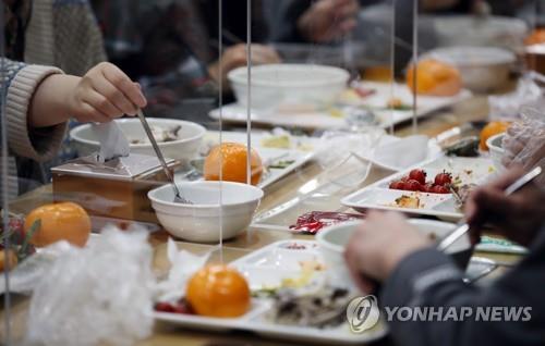 창원 마산회원구청 구내식당 6월 운영…근처 식당가 '전전긍긍'