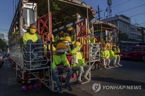 태국 "방심하면 싱가포르처럼 된다" 이주노동자 코로나관리 강화