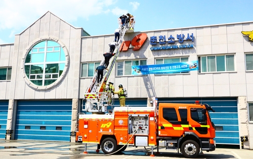 강원소방, 전국 최초로 자동 바스켓 장착한 경형 사다리차 도입