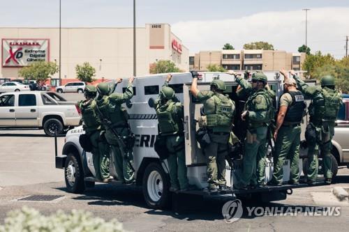 미국 월마트 총기 난사 사건 생존자, 9개월 사투 끝 사망