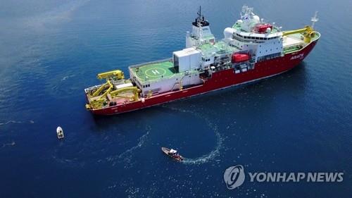 해외 고립 원양어선원 태운 아라온호 내일 광양항 입항