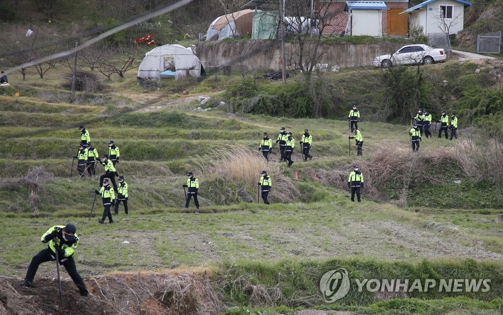 전주 30대 여성 실종 8일째…피의자 차량서 혈흔 발견