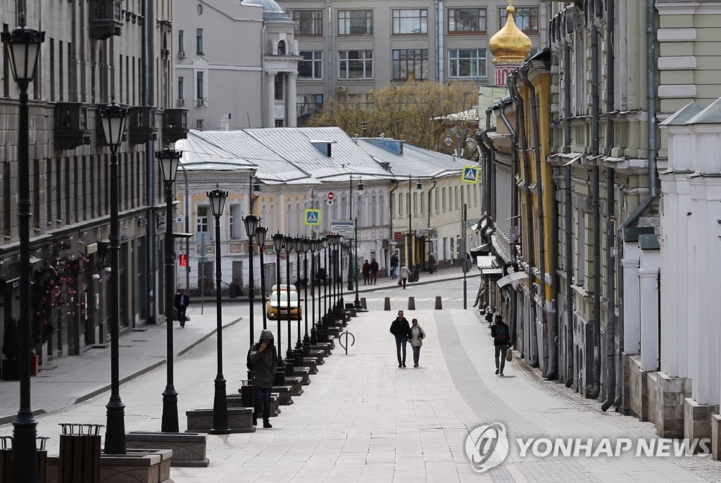 러시아 신규 확진 첫 `7천명대` 진입…"정점 아직"