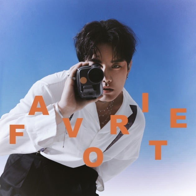 칸토 더블 싱글 'FAVORITE' 자켓 / 사진제공=브랜뉴뮤직