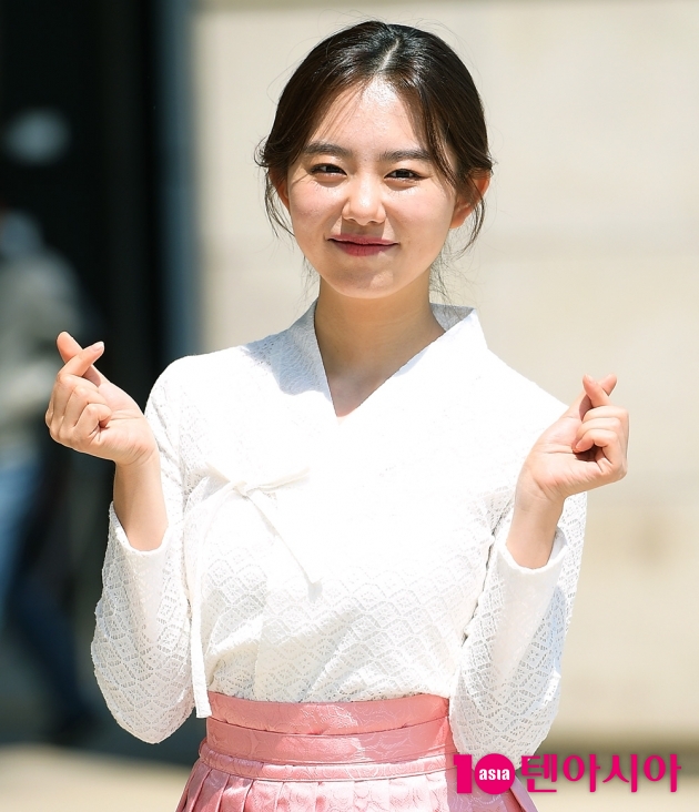 [TEN 포토] 김소혜 '귀여워, 귀여워!'