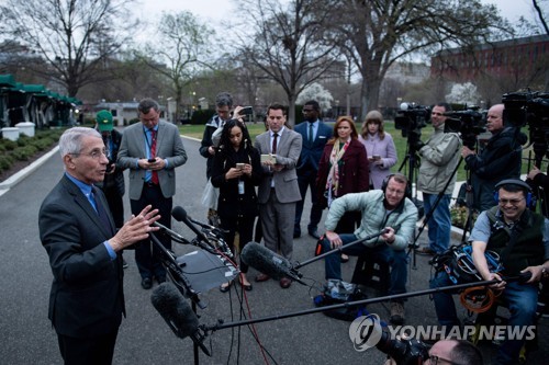 "코로나19 백신 개발 18개월만에?"…전문가들 "천운이 따른다면"