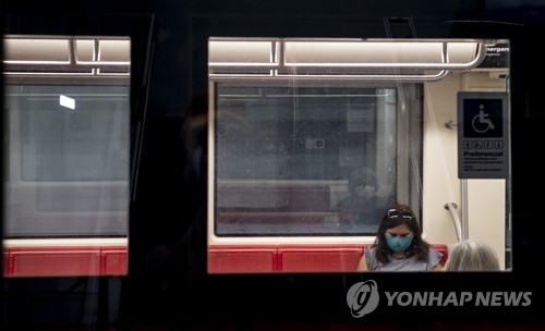 칠레, 코로나19 완치자에게 '격리 면제증' 발급 추진