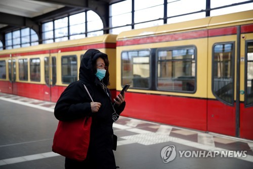 메르켈 "한국이 한 감염추적 중요"…독일식 매뉴얼로 응용