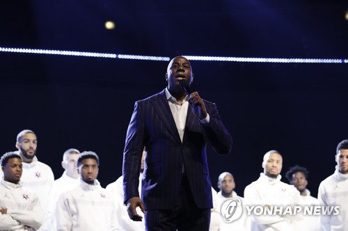 '에이즈 투병' 매직 존슨, NBA 코로나19 극복 캠페인에 동참