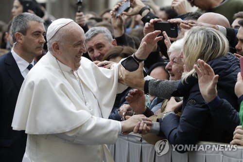 부활절 앞둔 교황의 메시지…"결국 이 악마에서 해방될 것"