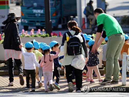 일본 지자체 "보육사 코로나19 확진 알리지 마라" 은폐 의혹