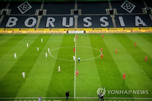 마스크 쓰고 축구 재개?…독일 정부 권고안에 프로팀은 '시큰둥'