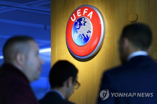 UEFA 회원국에 "시즌 포기하지마…몇 달 내 재개 확신"