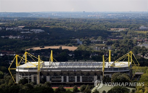 독일 최대 축구경기장도 코로나19 치료센터로 활용