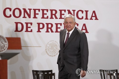 멕시코 대통령, 야권에 "재신임 투표 1년 앞당기자" 제안