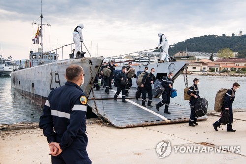 프랑스 핵항모 코로나19 급확산 미스터리…군 진상조사