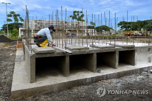 에콰도르 코로나19 사망자 400명인데…늘어난 시신은 수천 구