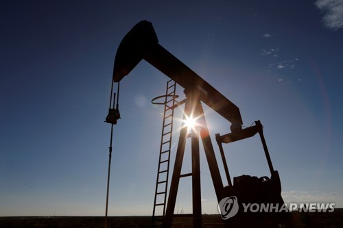 국제유가 '공급부담 지속' 하락세…5월물 WTI 8.1%↓