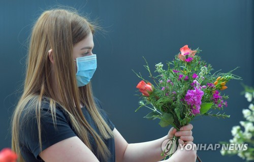 주독 한국대사관, 고위험군 교민대상으로 마스크 무료배포