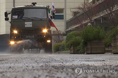 이탈리아에 인력파견·미국에 물자지원…"'푸틴의 '코로나 정치"