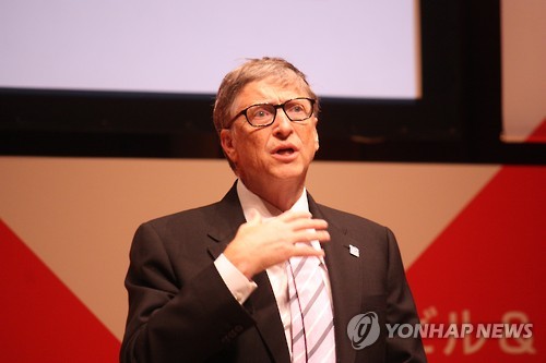 빌 게이츠, 문대통령에 "한국이 세계모범…백신개발 협력"