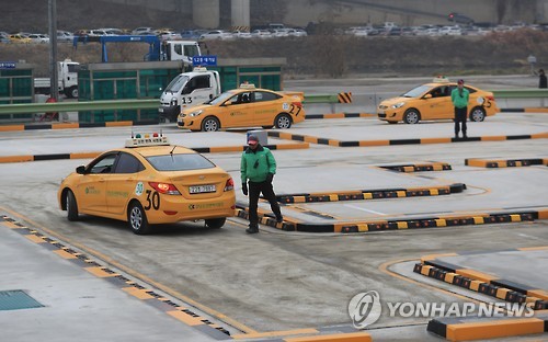 운전면허 토요특별시험 5월도 중단…예약제로 6월 재개